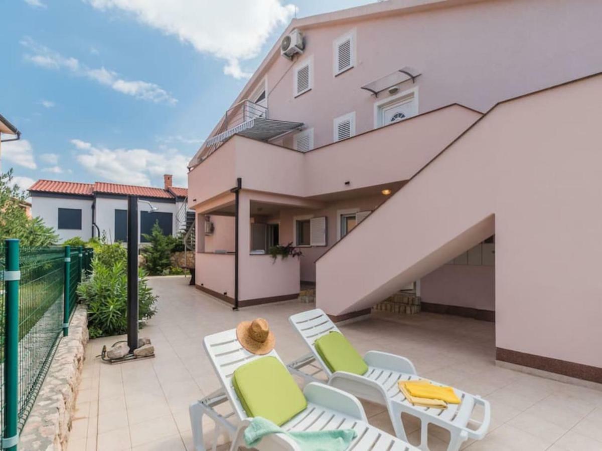 Apartment F-3 Климно Экстерьер фото