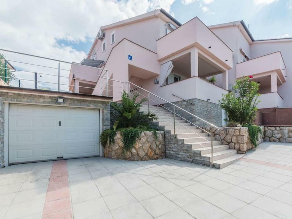 Apartment F-3 Климно Экстерьер фото