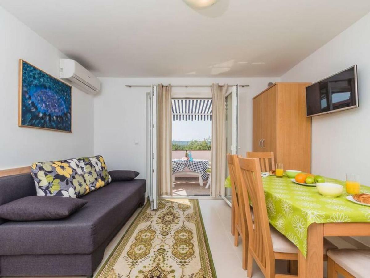 Apartment F-3 Климно Экстерьер фото